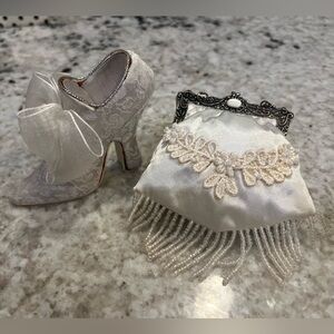 “Putting On The Ritz” 1999 Collectable Shoe and handbag With Bow Pearls